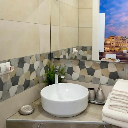 Macchi Meraviglia Deluxe Apartment *