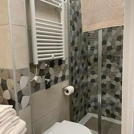 Macchi Meraviglia Deluxe Apartment *